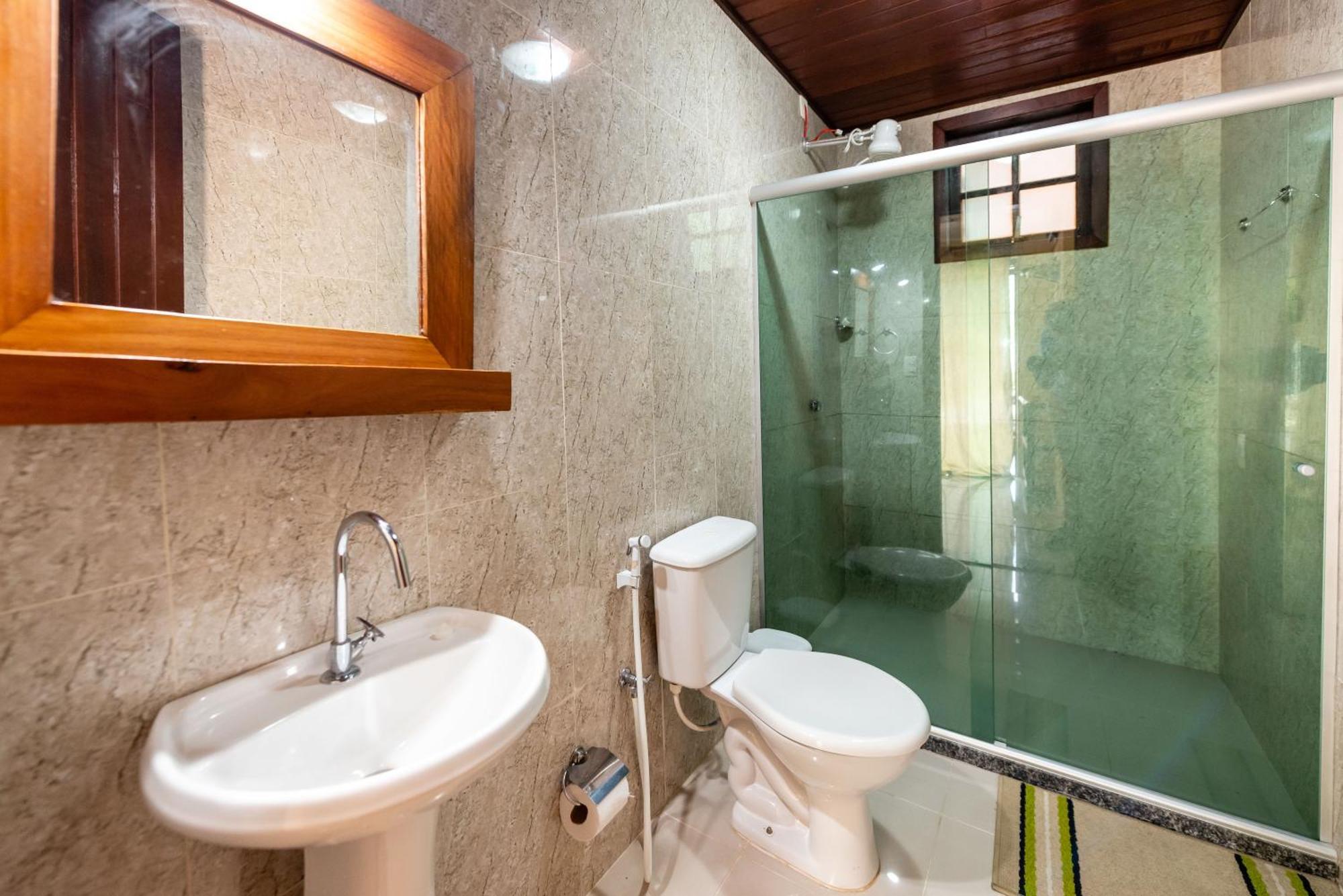 E Mar Angra Guest house